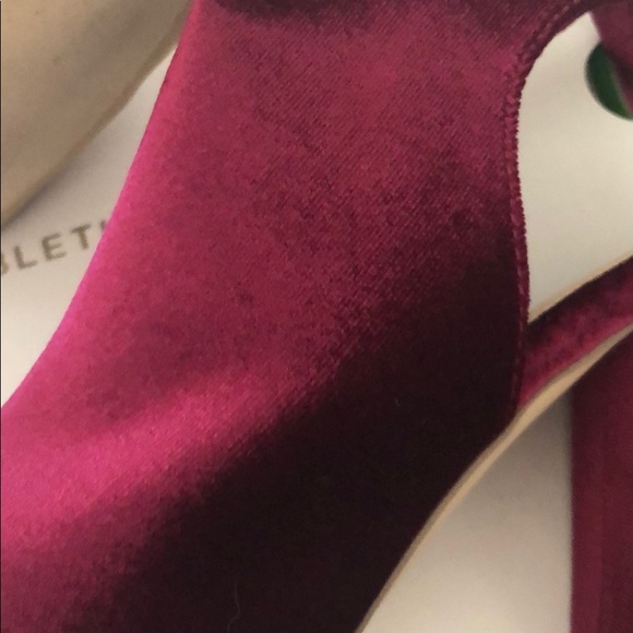 Burgundy suede tie up peep toed heels - Picture 5 of 5
